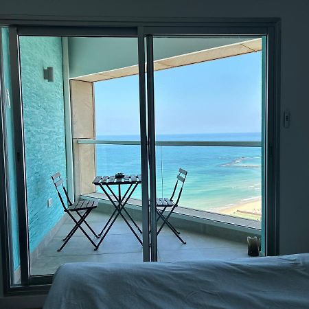 Beachfront Apartment Bat Yam Bagian luar foto