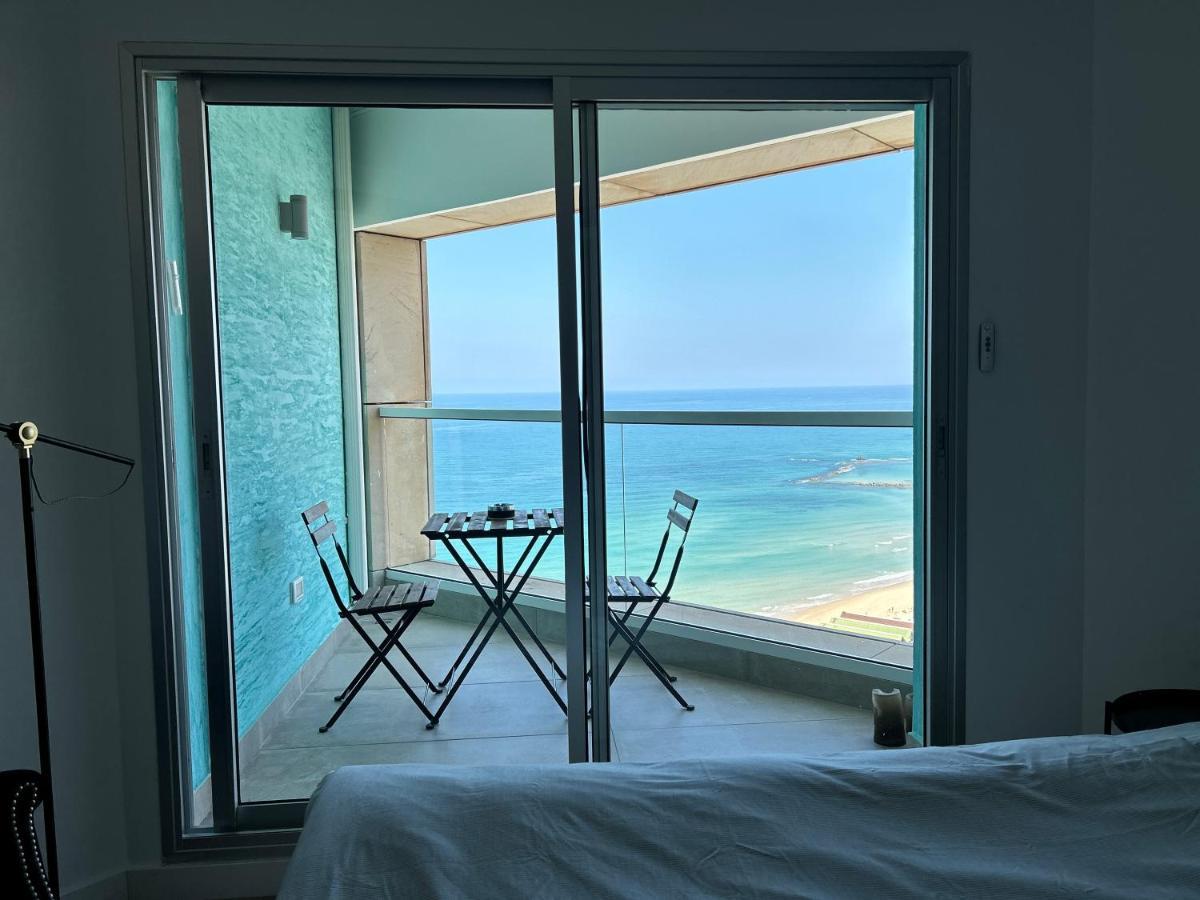 Beachfront Apartment Bat Yam Bagian luar foto